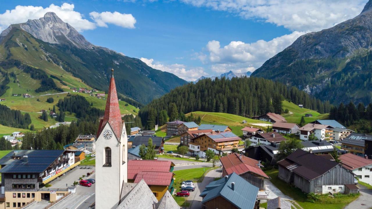 Hotel Walserberg Warth  Zewnętrze zdjęcie