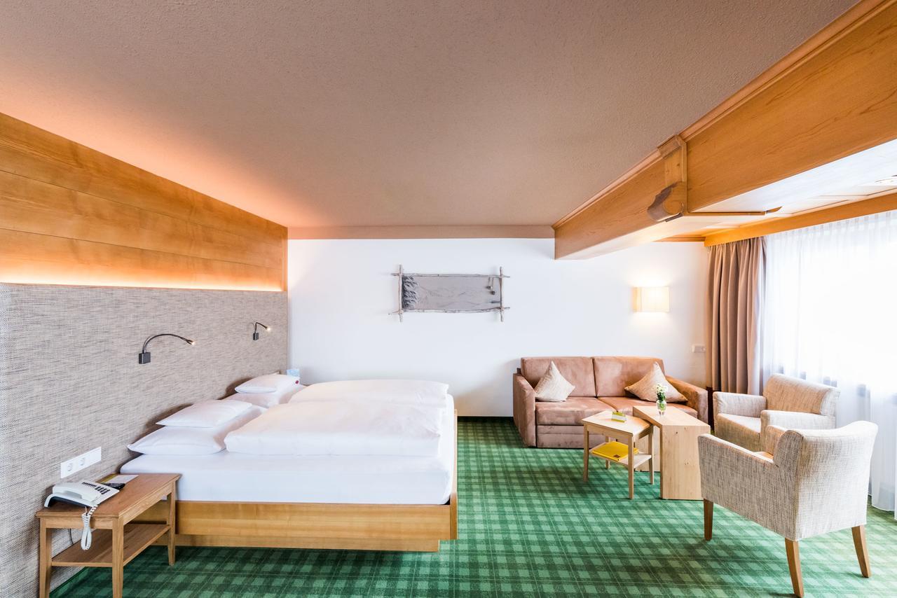 Hotel Walserberg Warth  Zewnętrze zdjęcie